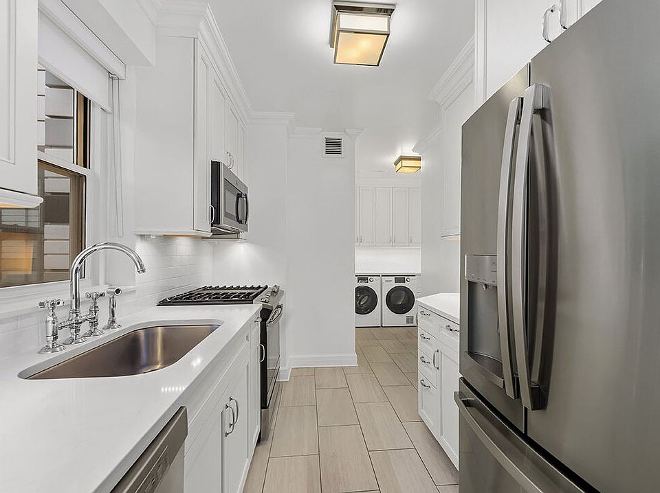 1st image of 215 E 68th St APT 11F