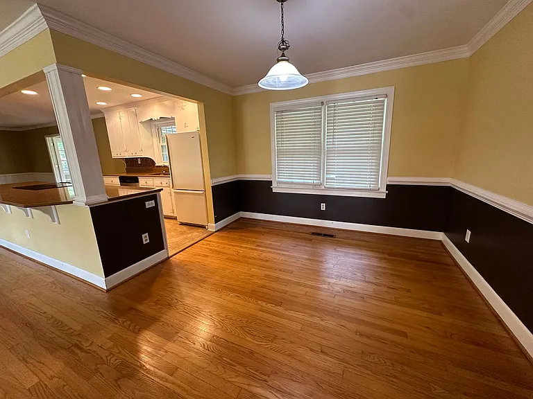 1601 Hopkins Dr — Photo 7