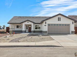 2390 Dale Ct, Imperial, CA 92251