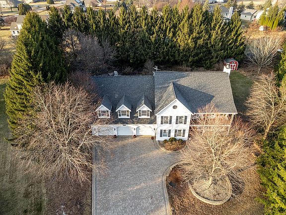 3rd image of 9695 Ridgeview Rd