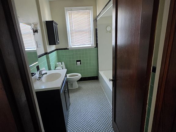 4th image of 1301 Curry Rd Floor 2