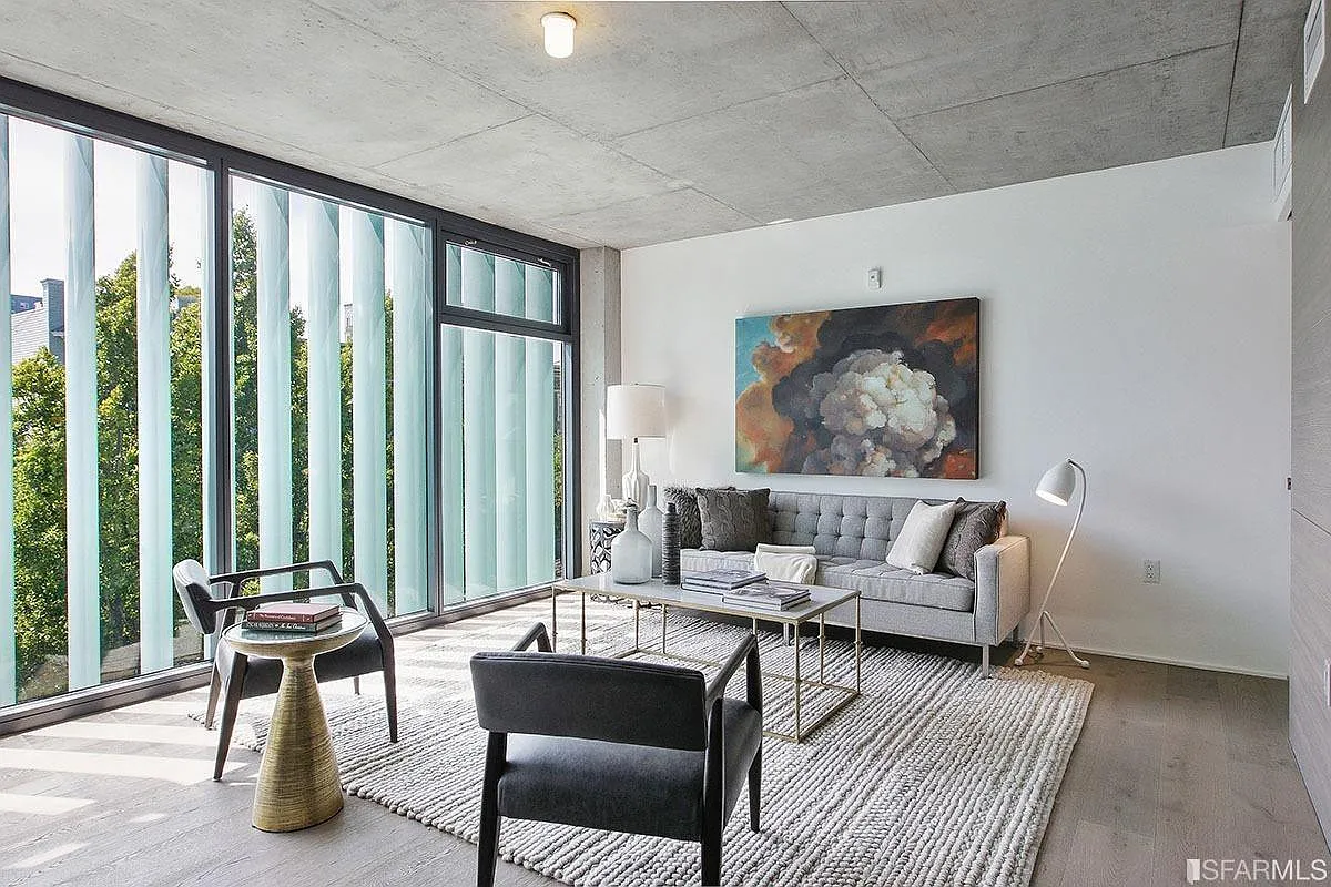 8 Octavia St — Photo 2