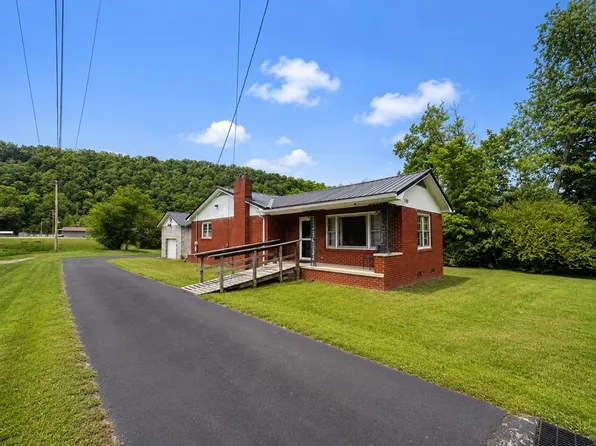 300 E Main St, Stanville, KY 41659