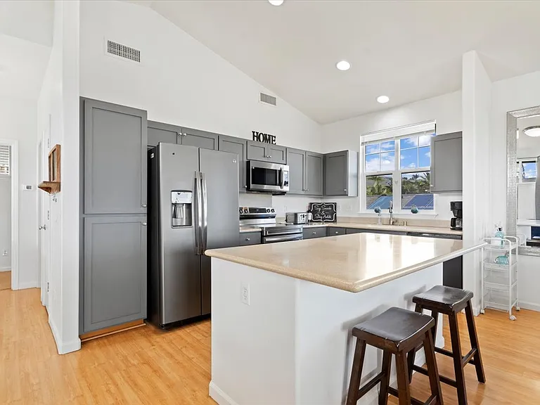 650 Komo Ohia St — Photo 3