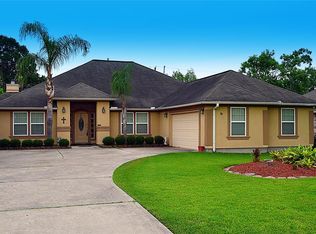 16 S Foster Rd, Texas City, TX 77591