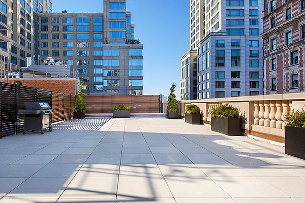 Sold by Compass | media 6