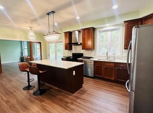 15 Sprague Mill Rd, Bedford, NH 03110