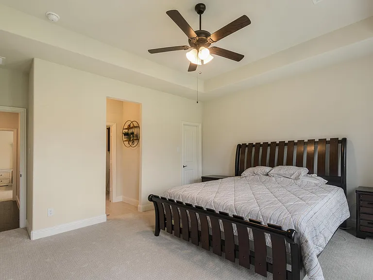 612 Ambergate Dr — Photo 27