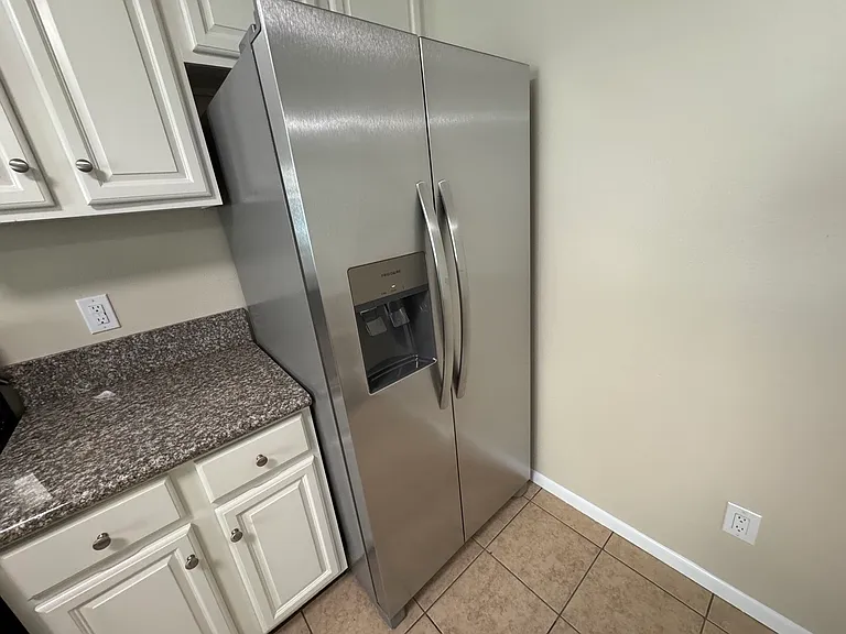 6842 Morella Ave #3 — Photo 20