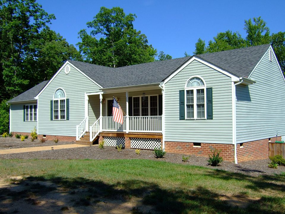 1st image of 15607 Pypers Pointe Dr