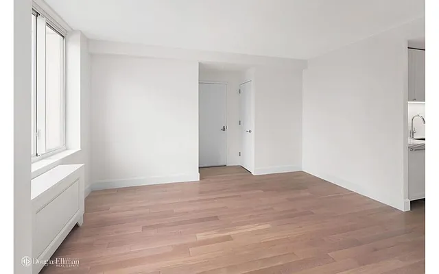 Rented by Douglas Elliman | media 32