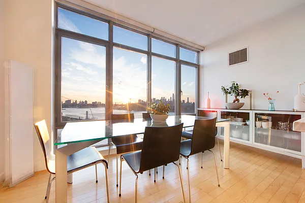 Rented by Compass | media 32