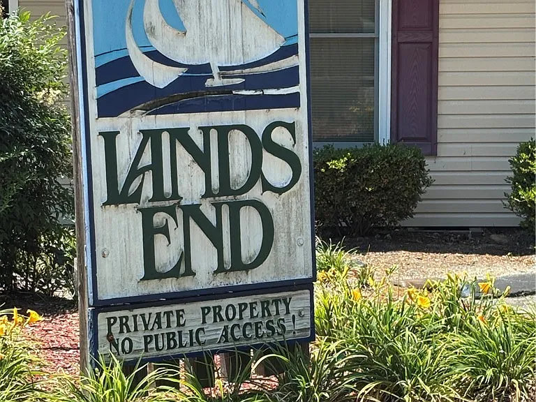 457 Lands End Rd — Photo 12