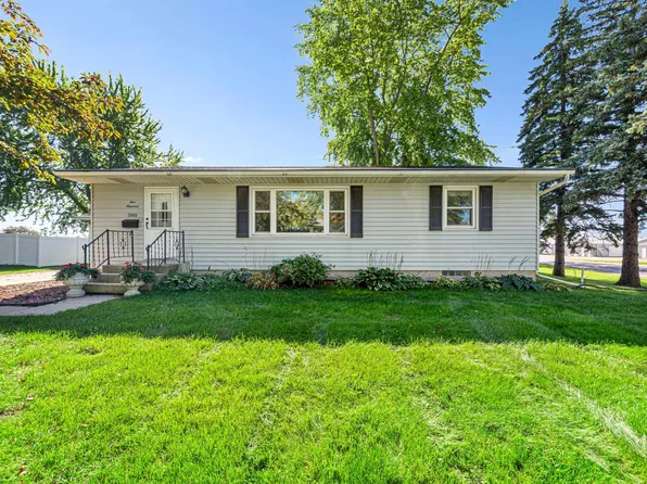 500 13th Ave SE, Waseca, MN 56093