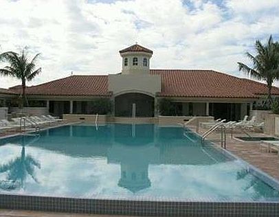 4th image of 19900 E Country Club Dr APT 304