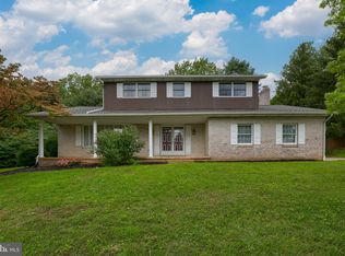 2240 Dandridge Dr, York, PA 17403