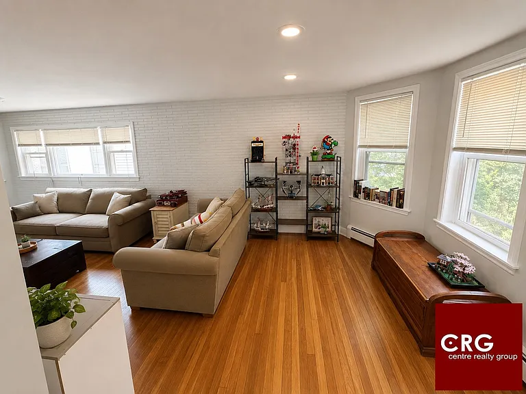 116 Gladstone St #U-2 — Photo 2