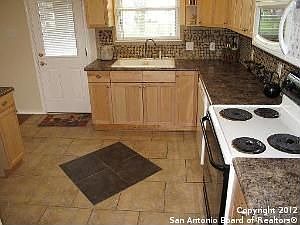 4th image of 223 Eastley Dr