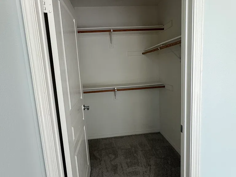 2nd bedroom WIC