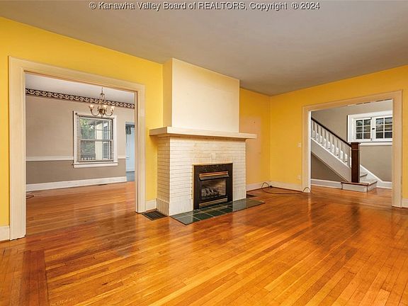3rd image of 5405 Kanawha Ave SE