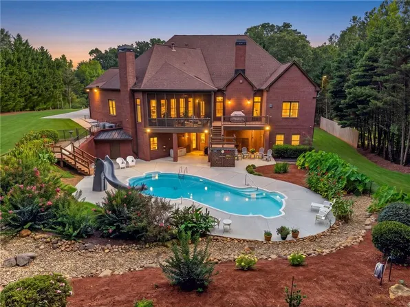 50 Brookview Pl, Oxford, GA 30054