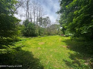 Allen Dr, Kingston, PA 18704
