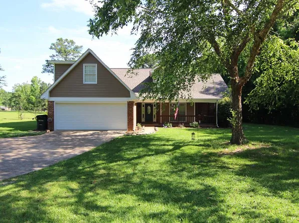 77 Shenandoah Dr, Cataula, GA 31804