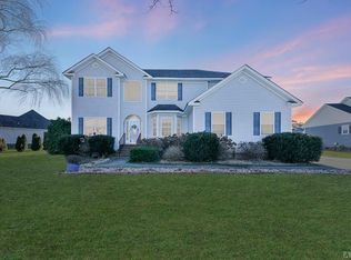 105 Chancey Dr, Elizabeth City, NC 27909