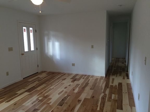 5th image of 5 Stonewood Dr