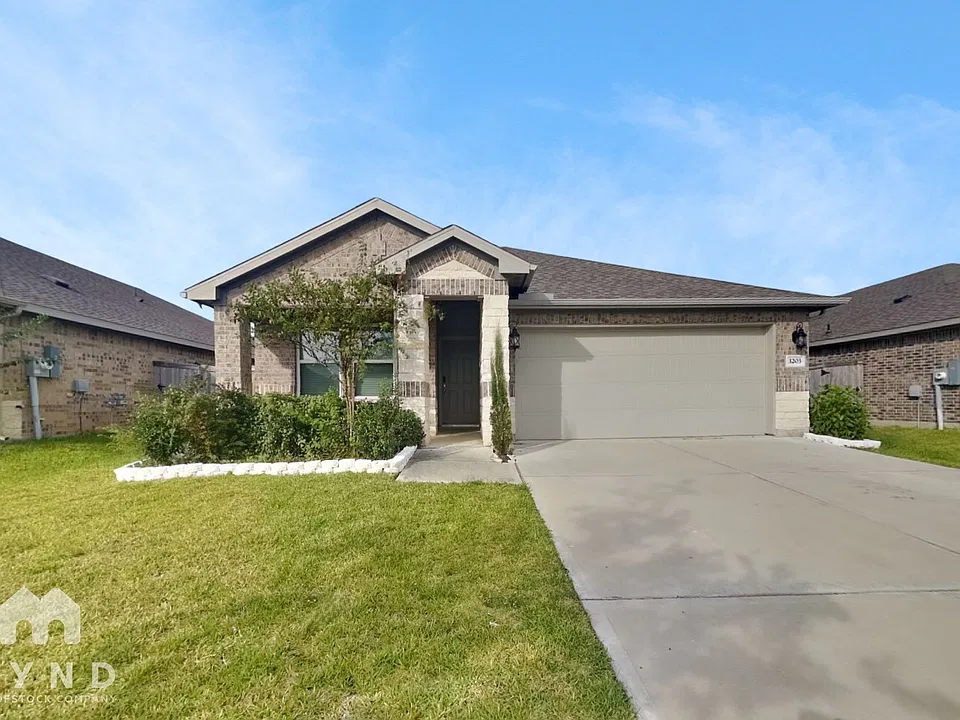3203 Tranquility Dr