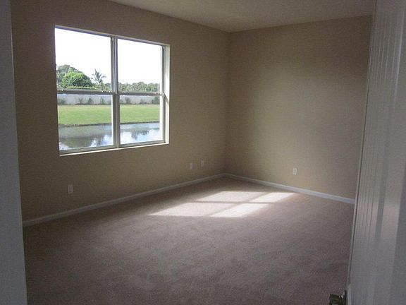 2661 SW Gallery Circle