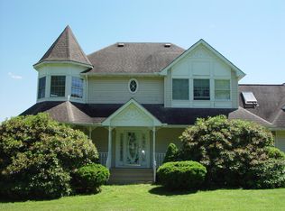 106 Lynx Ln, Effort, PA 18330