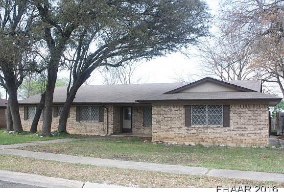 1st image of 425 Cottonwood Dr