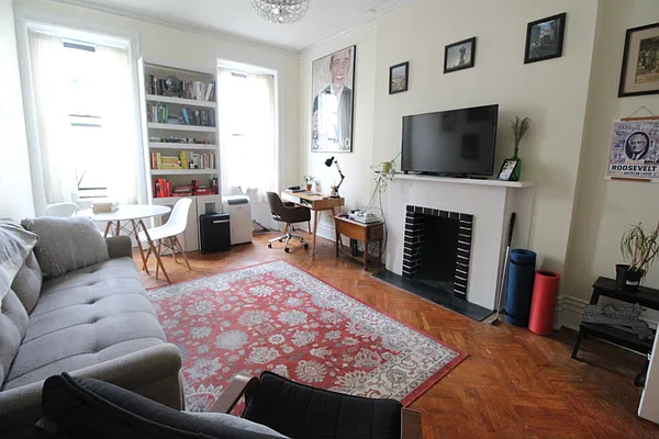 Rented by Luxor Homes & Investment Realty | media 15