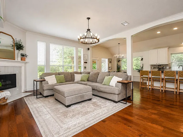 7219 Colony Bend Ln — Photo 9