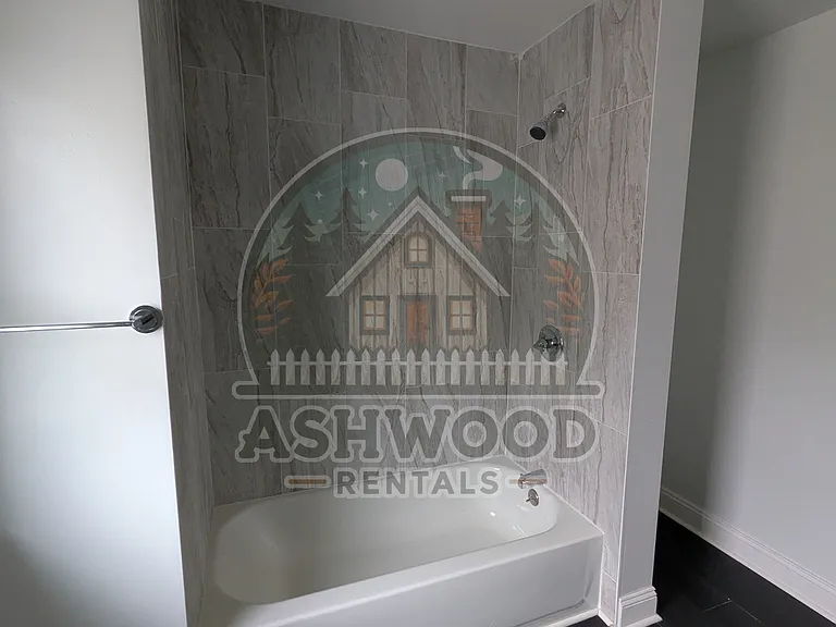 Shower/Tub