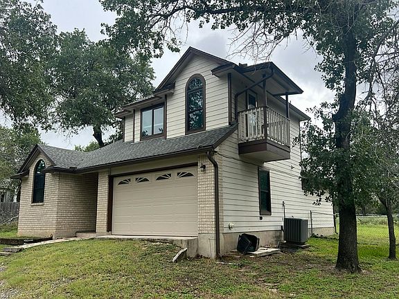 2nd image of 357 Whispering Oaks Dr