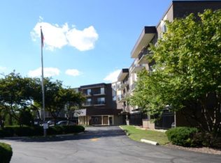 9820 S Pulaski Rd APT 205-2, Oak Lawn, IL 60453