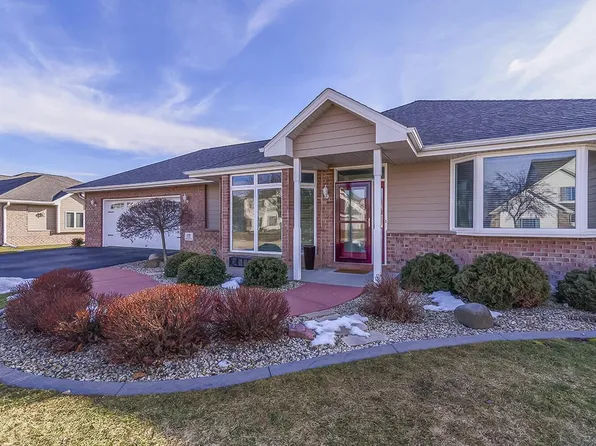 121 Pheasant Run, Johnson Creek, WI 53038