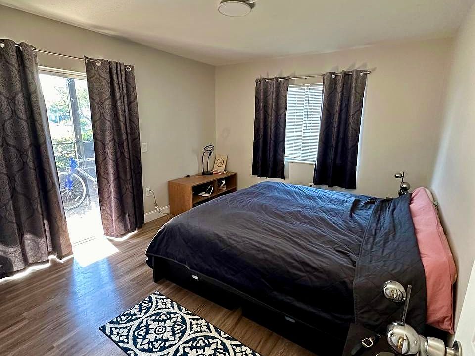 1st image of 2054 Oak Park Way #120