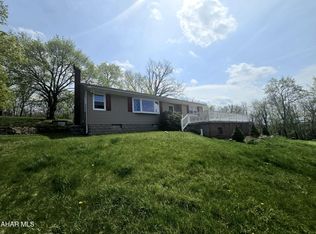 450 Grandview Rd, Altoona, PA 16601