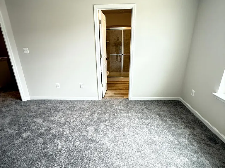 1353 Cedar Valley Rd — Photo 22