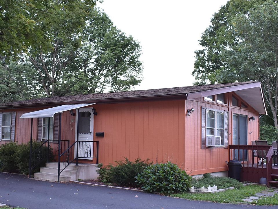 2nd image of 310 Avenue C