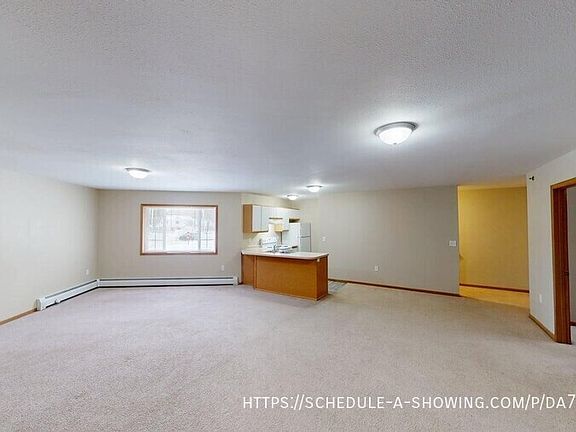3rd image of 515 Ontario Ave #3