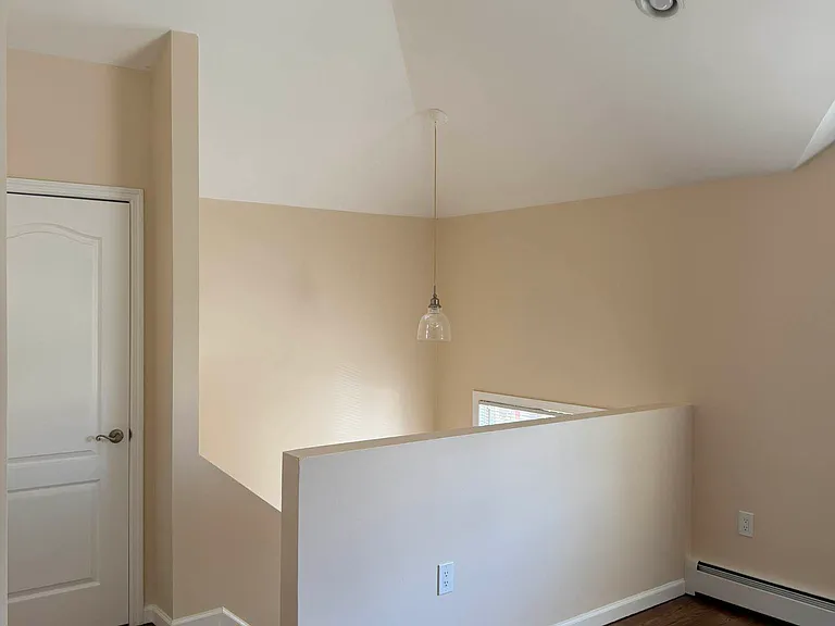 121-47 7th Ave #2 — Photo 4