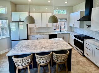 981 Colson Way, Galt, CA 95632