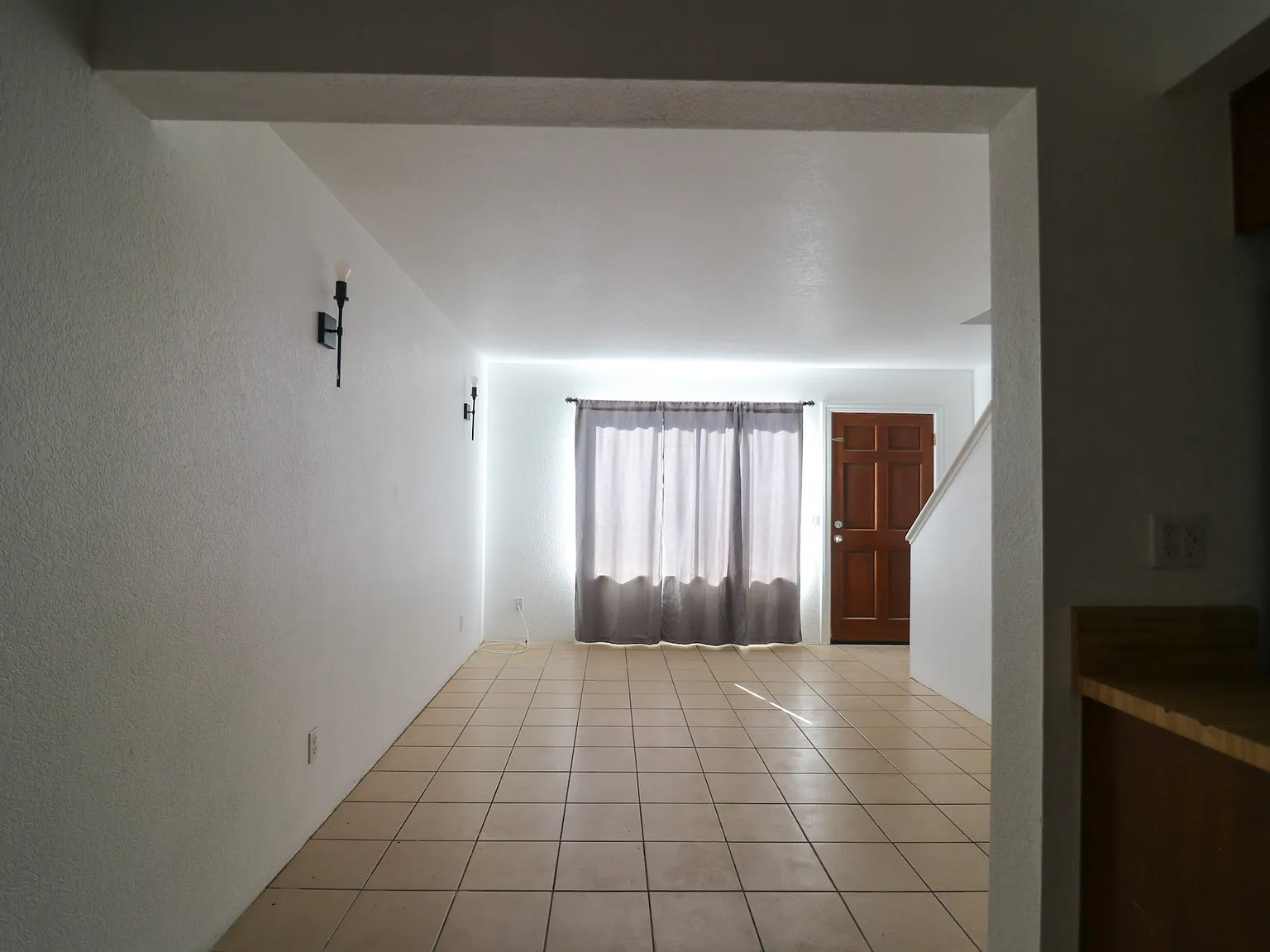 2 bed, 885 sqft, $2,500 — Photo 3