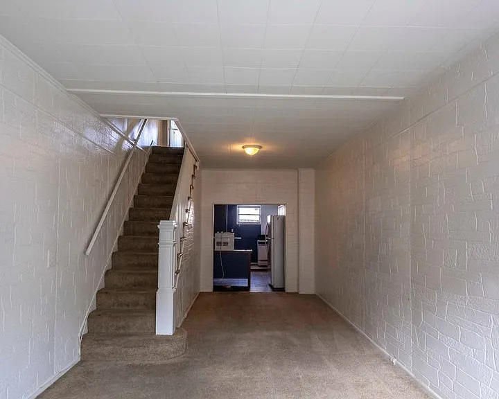 18 N Port St — Photo 2