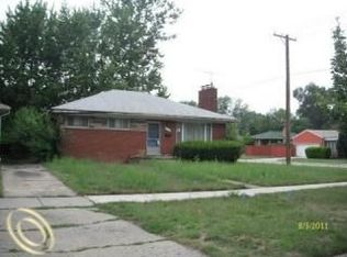 24121 Rensselaer St, Oak Park, MI 48237
