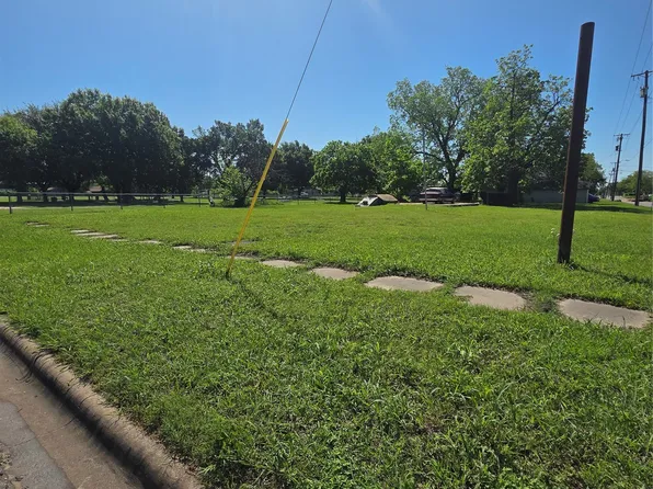 500 E Evergreen St, Sherman, TX 75090